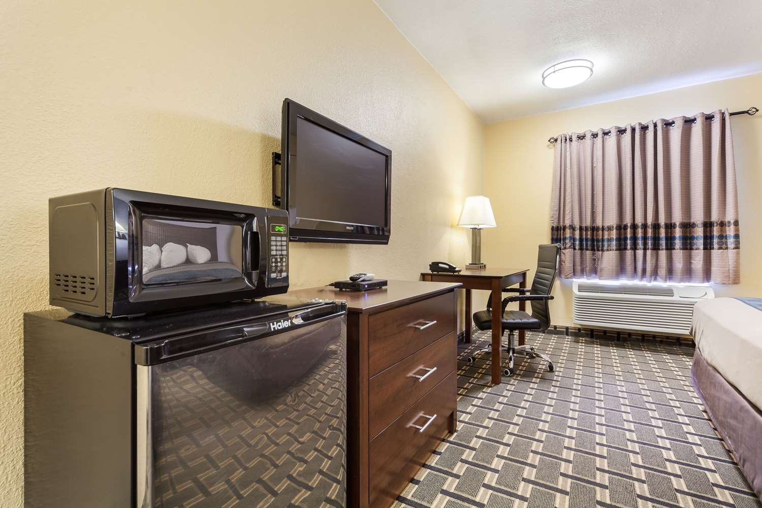 Rodeway Inn Lincoln West - University Area NE 34/42
