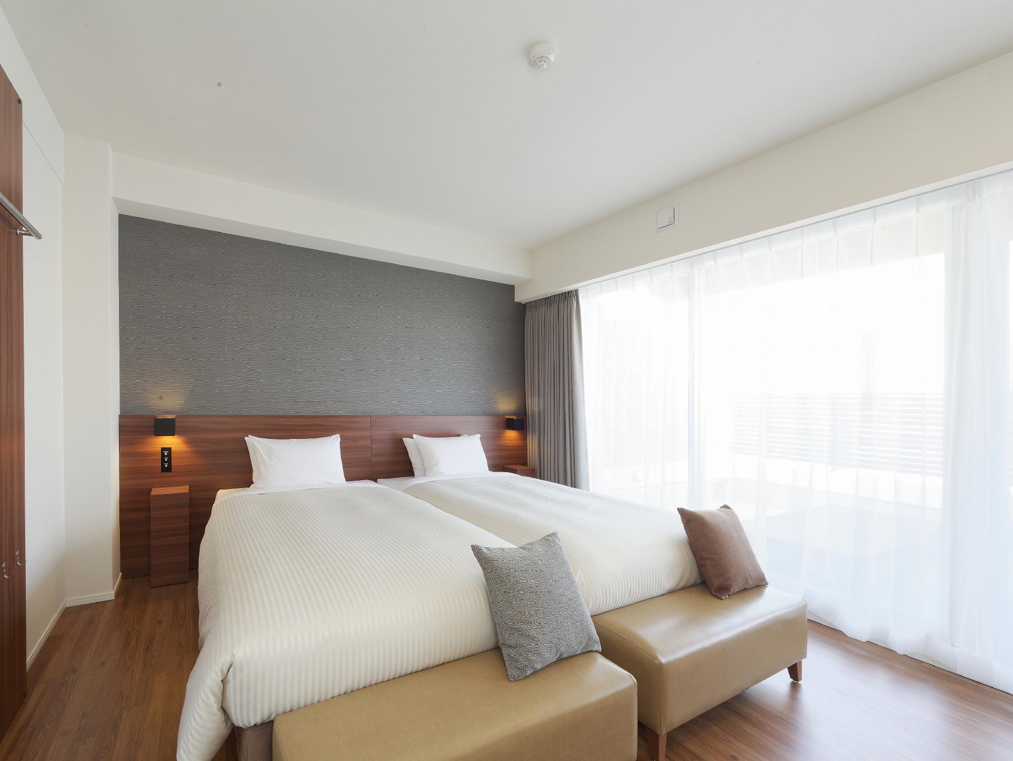 Roof Top, Twin Beds, Balcony, North Wing