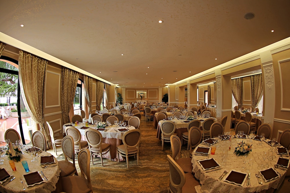 Villa Lecchi 32/50