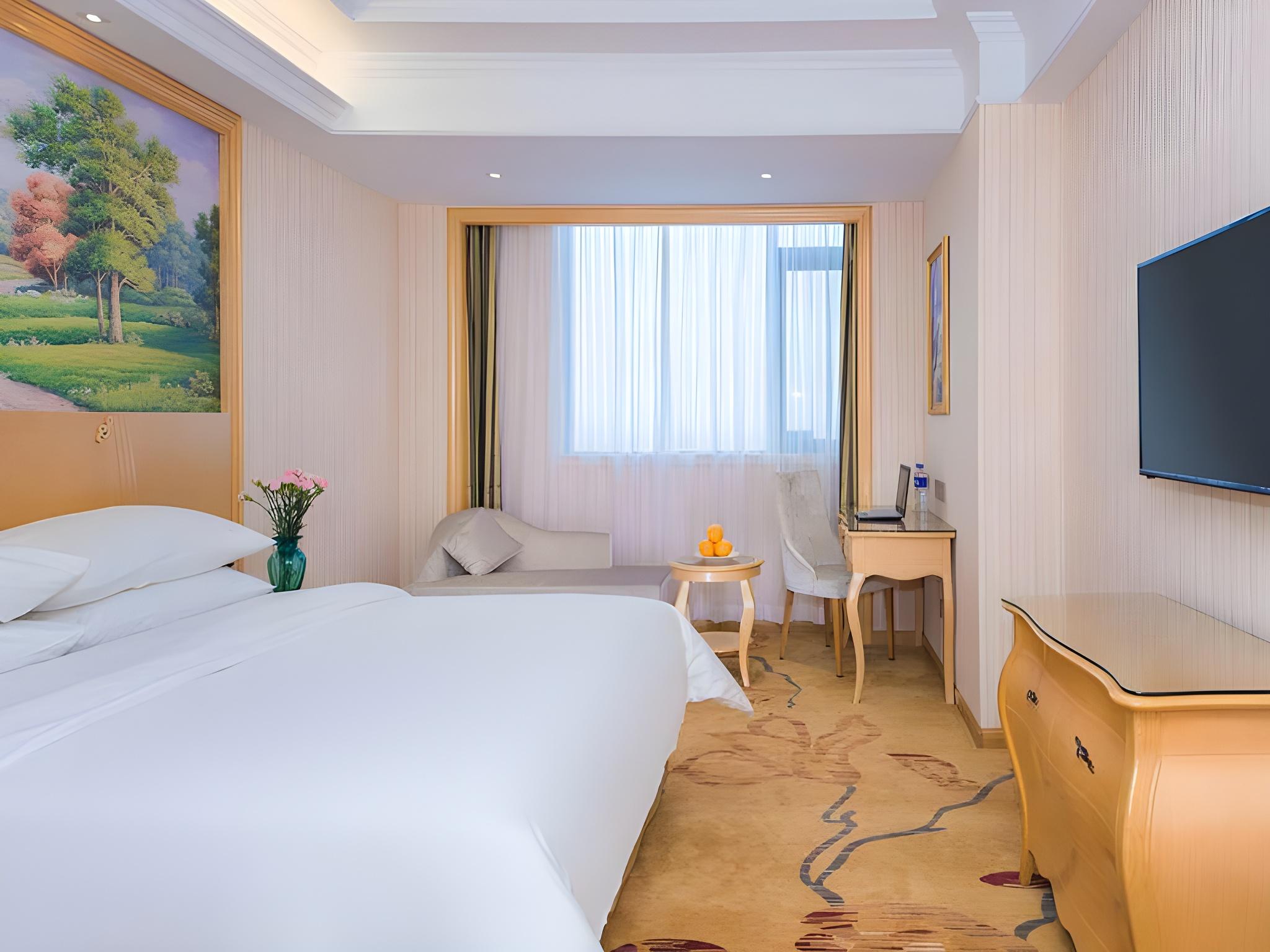 Vienna International Hotel (Huanggang Dongmen Road) 15/37