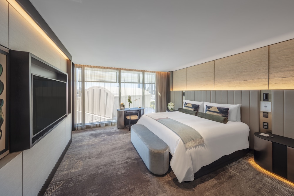 JEWEL, SPA, SUITE