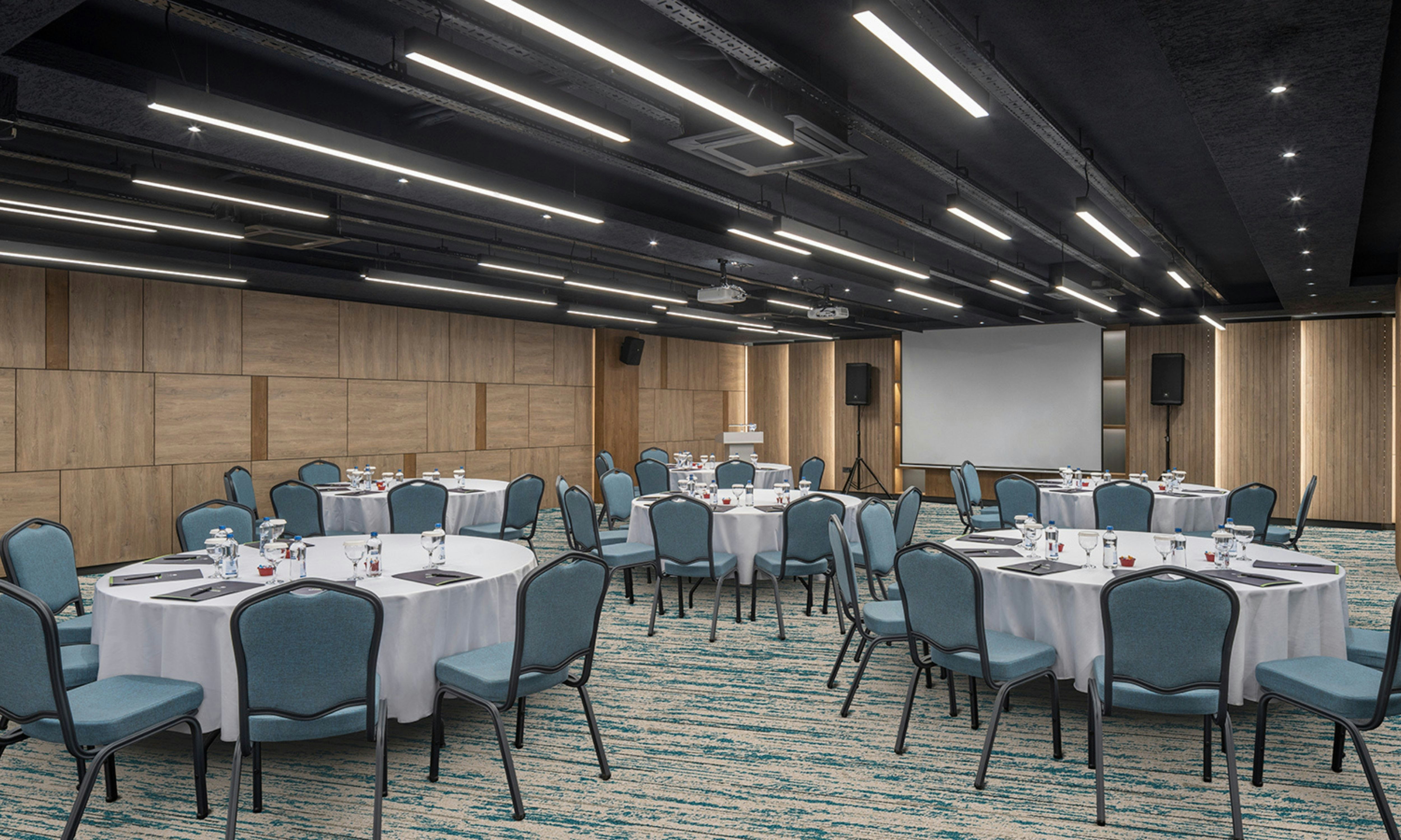 DoubleTree by Hilton Bodrum Isil Club Resort 40/50