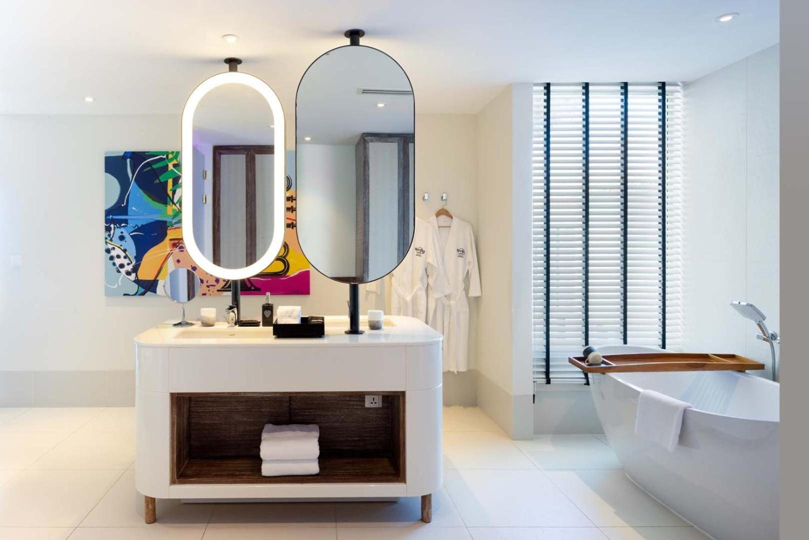 Overwater, Platinum, Villa, King Bed، Hard Rock Hotel Maldives 3/4