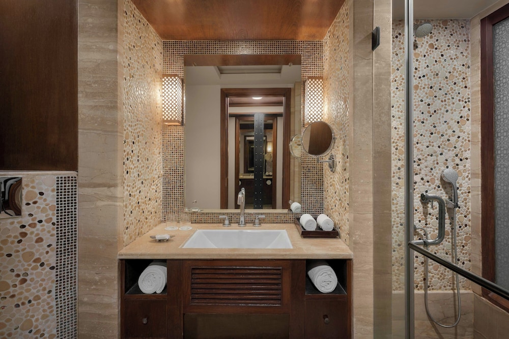 غرفة كلاسيكية بسرير كينج بإطلالة، The Fern An Ecotel Hotel Jaipur 2/2