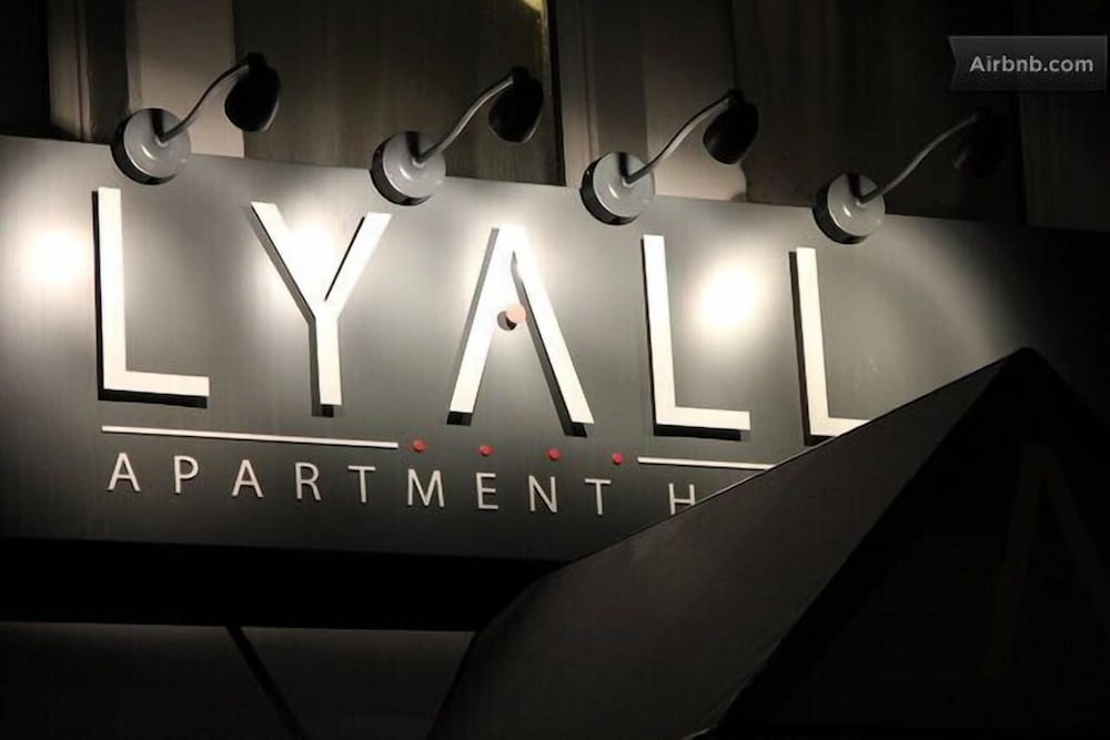 Lyall Apartment Hotel 15/25