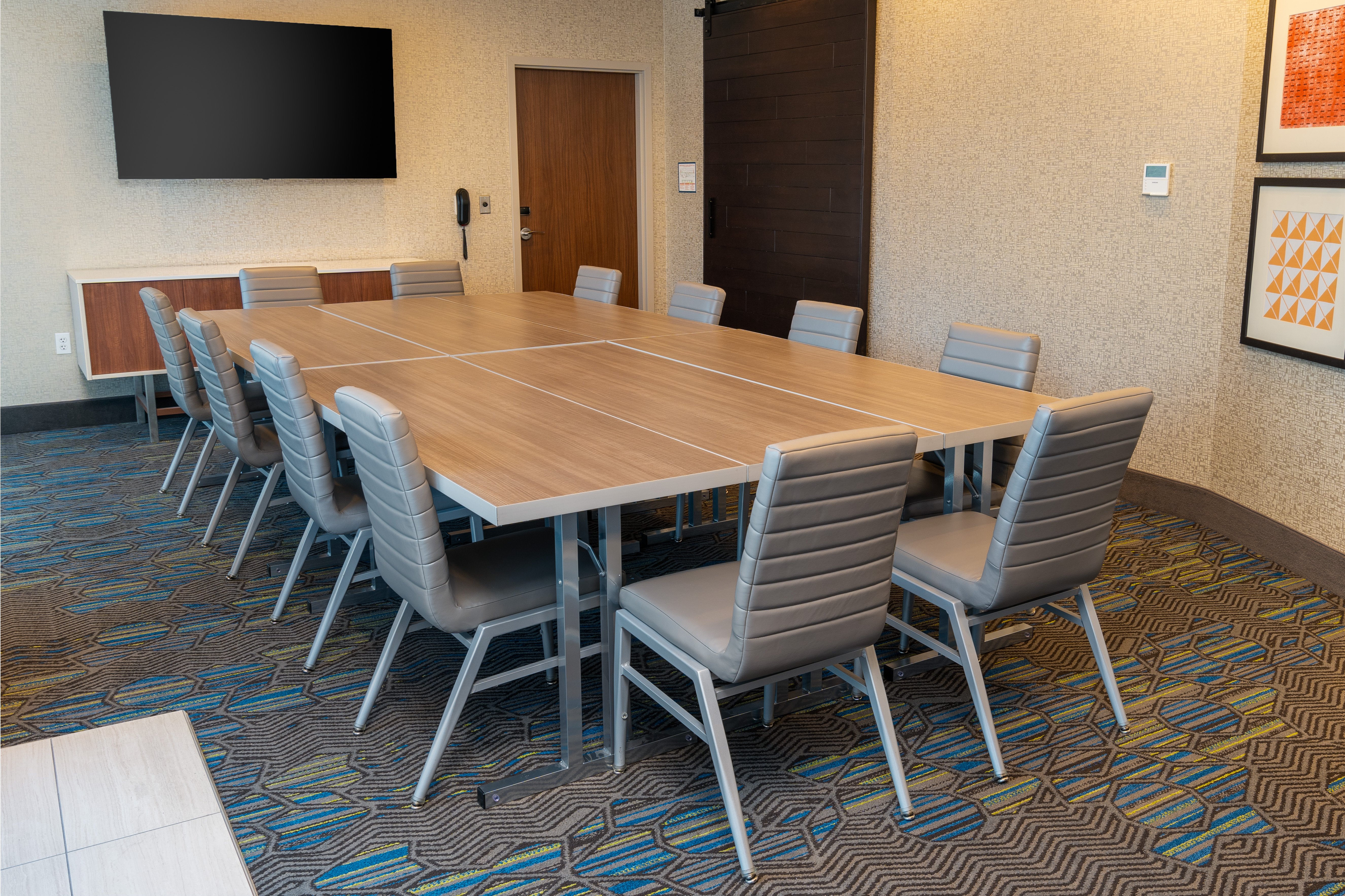 Holiday Inn Express And Suites Las Vegas E Tropicana 44/52