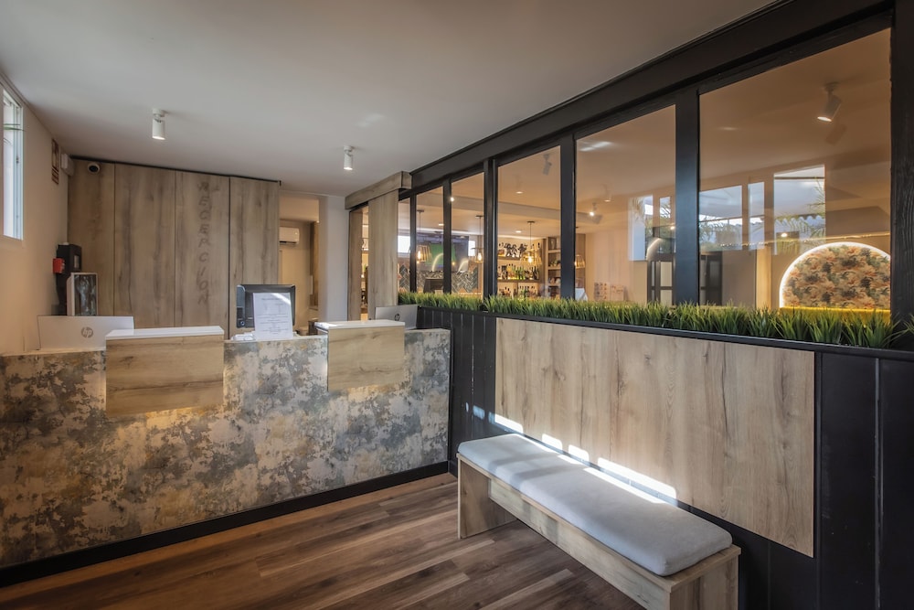 Hotel Zen Airport 10/67