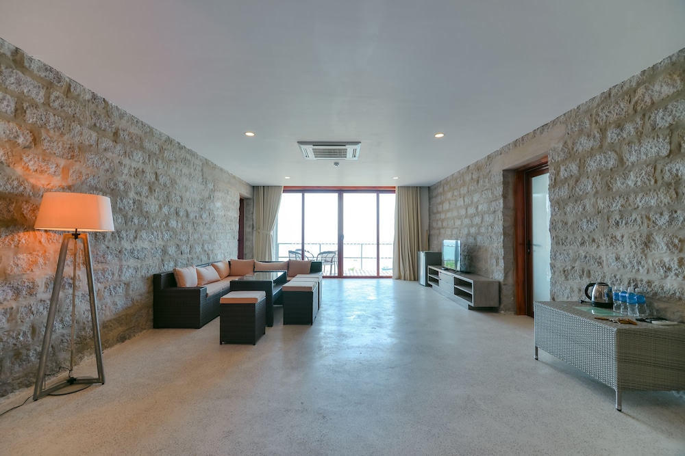 Casa Marina Resort 14/75