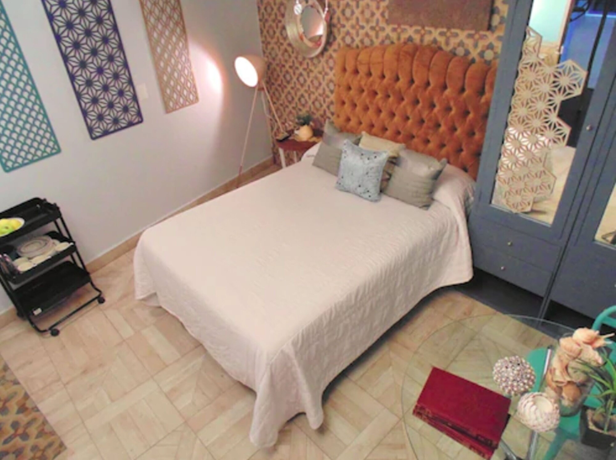 SUITE, DOUBLE BED, KITCHEN