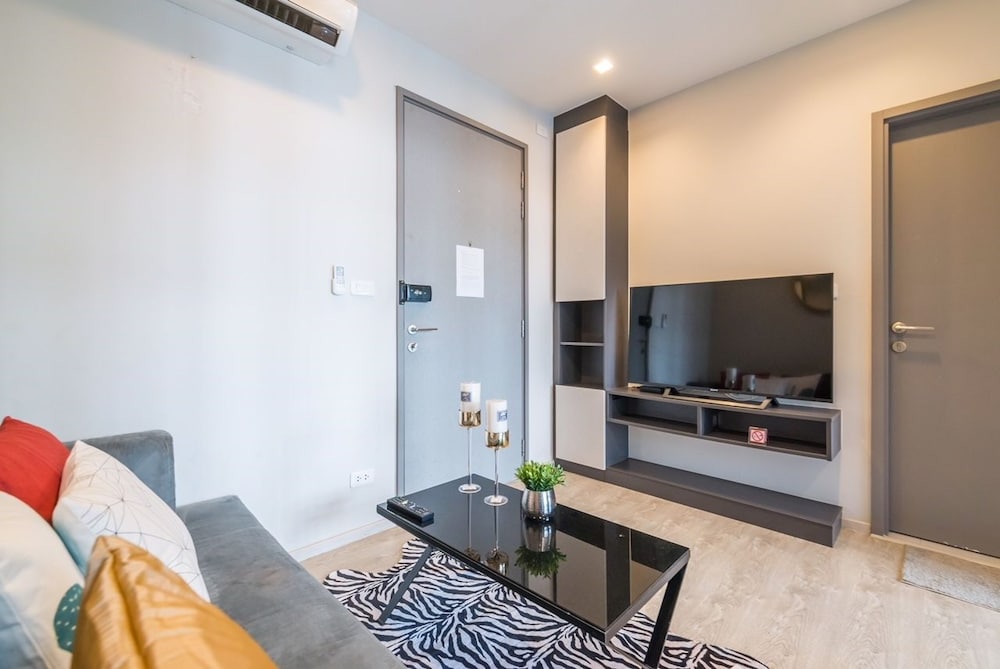 The Base Condo Pattaya by Supee 33/50