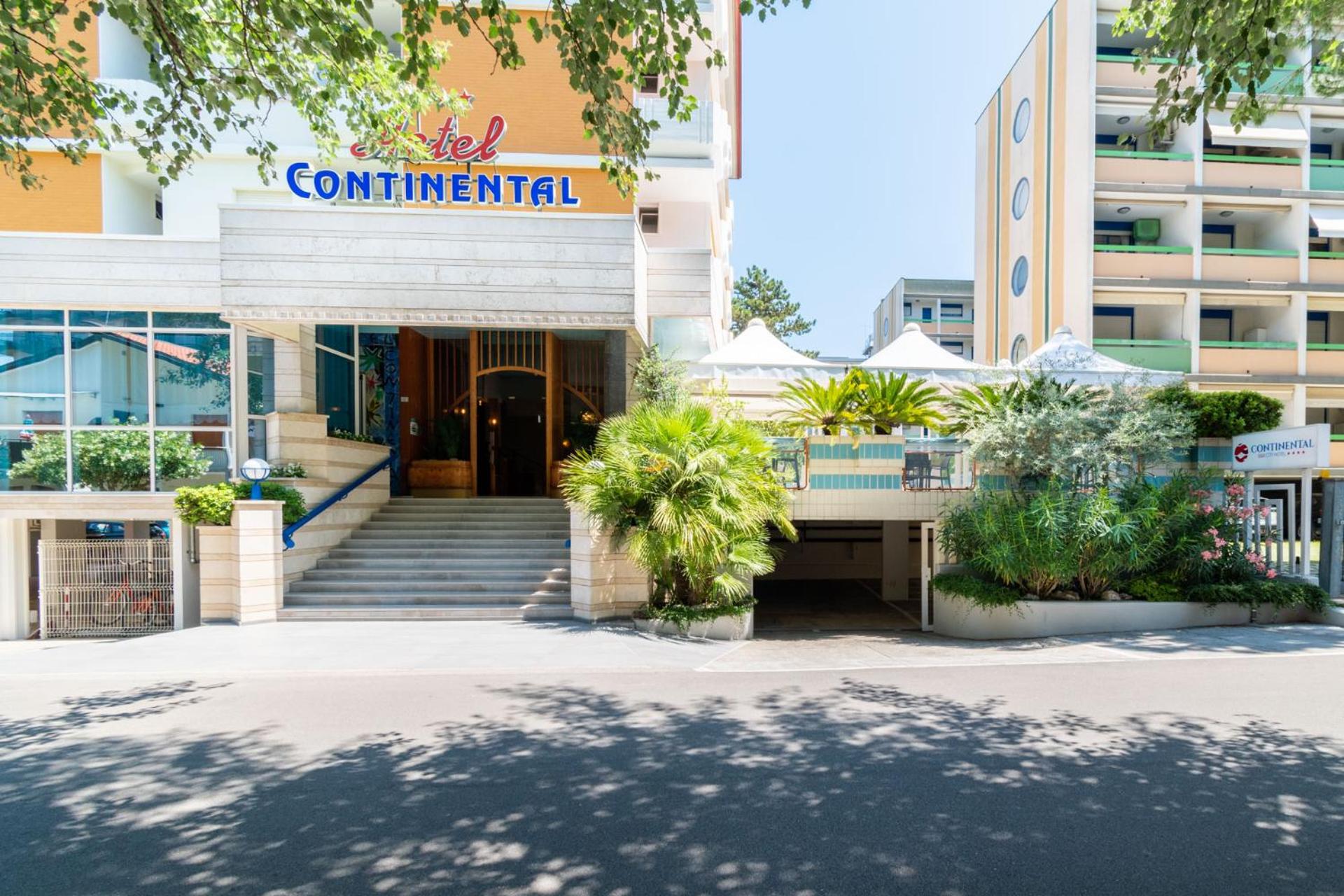 Continental B&B City Hotel 41/50