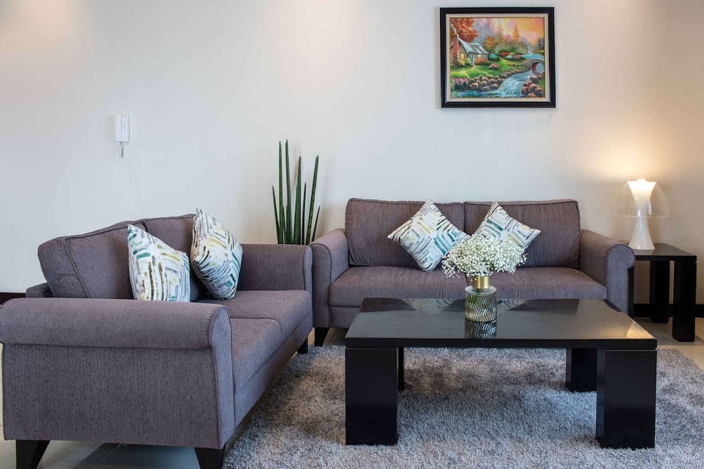 Loumage Suites Spa Seef 52/70