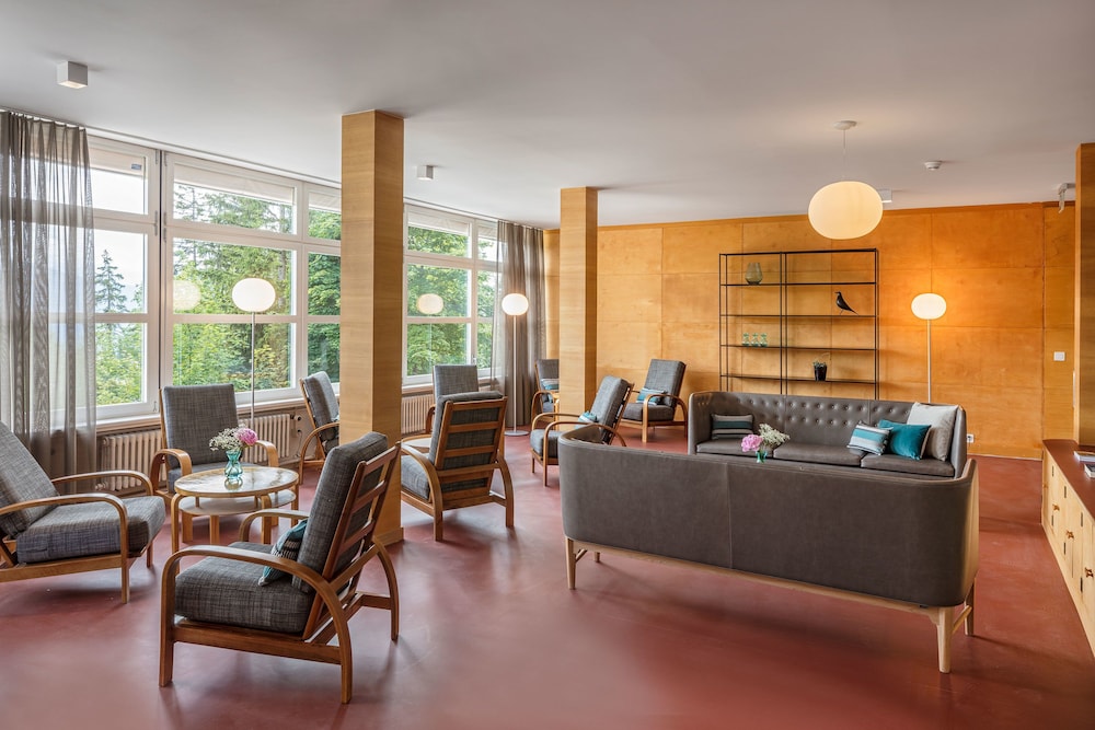 Youth Hostel Crans Montana 33/53