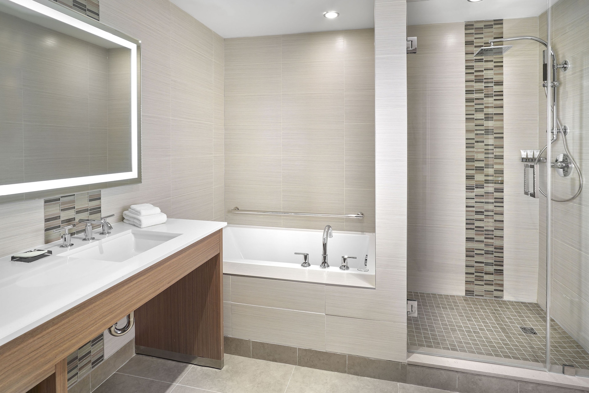 جناح بسرير كينج بغرفة نوم واحدة، The Westin Calgary Airport 3/5