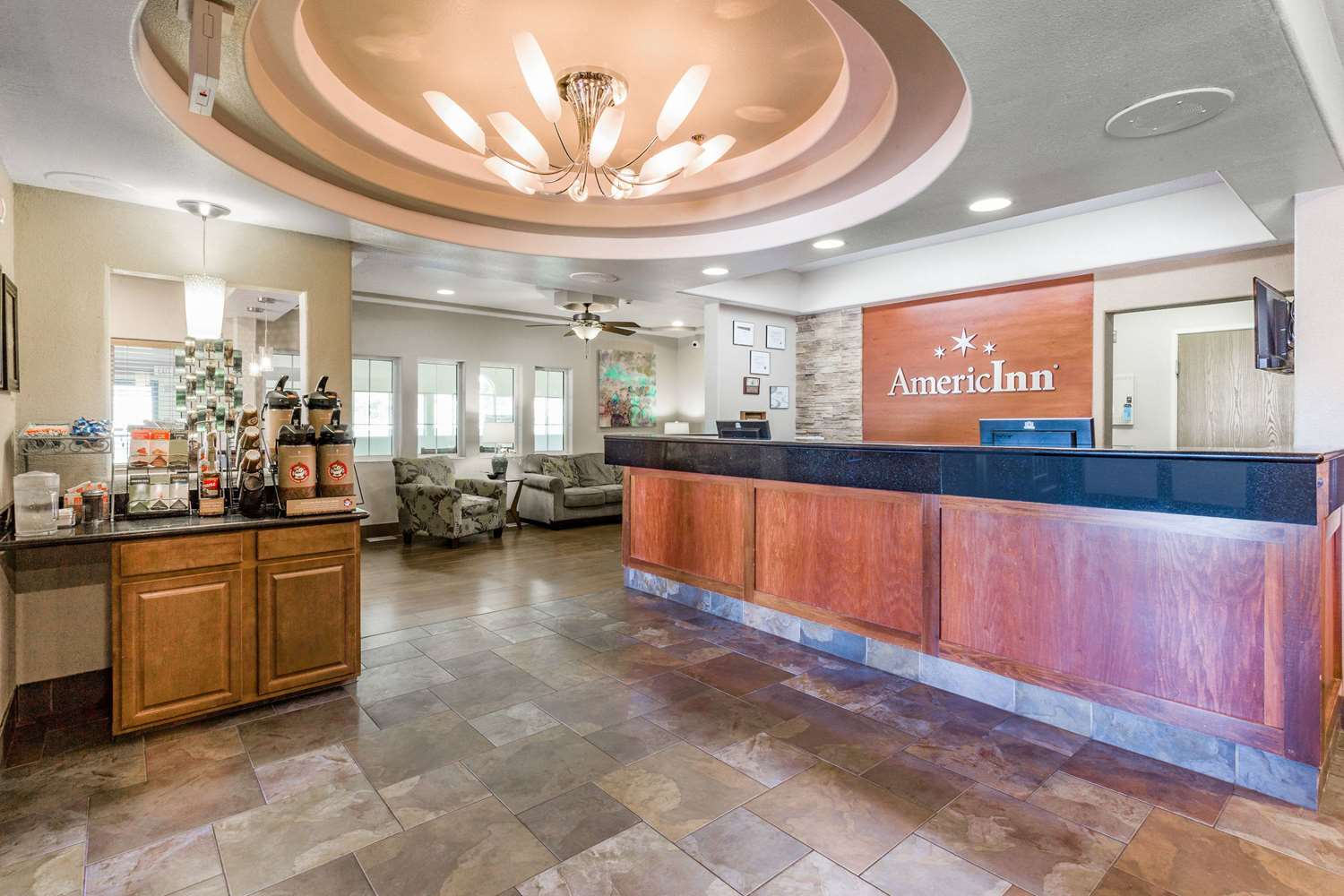 Americinn By Wyndham Des Moines Airport 2/17