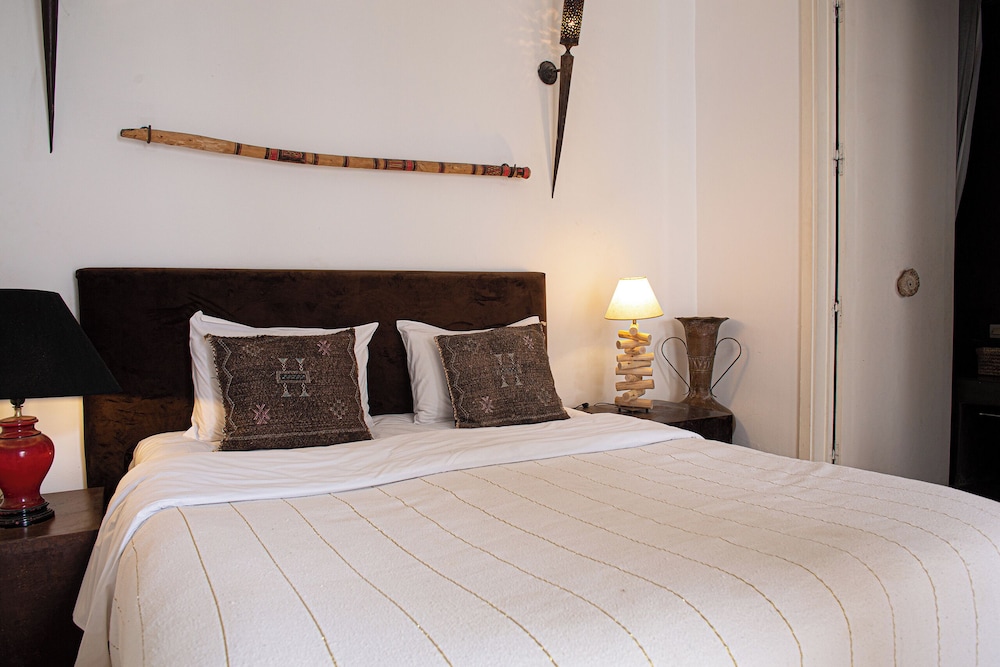 COMFORT, DOUBLE BED