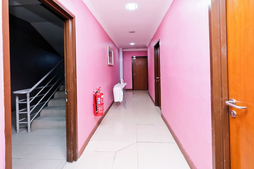 OYO 714 Arina Hotel 21/24