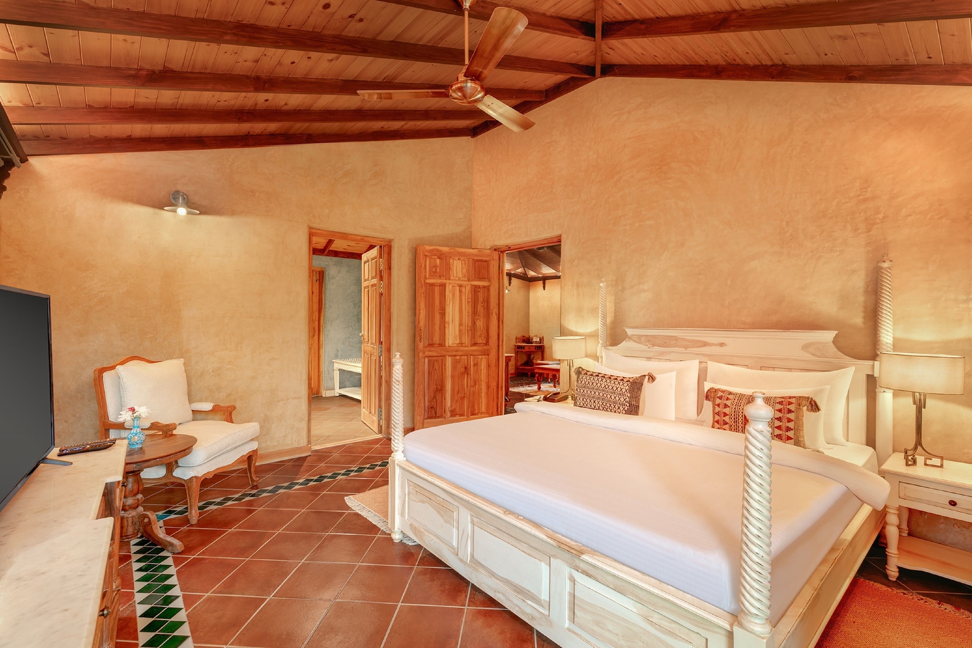 1 BEDROOM, BASIC, VILLA