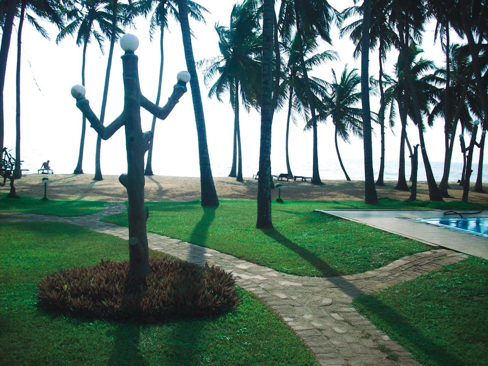 Sanmali Beach 28/41