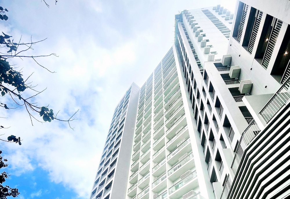 Hayat Sky Towers 2/50