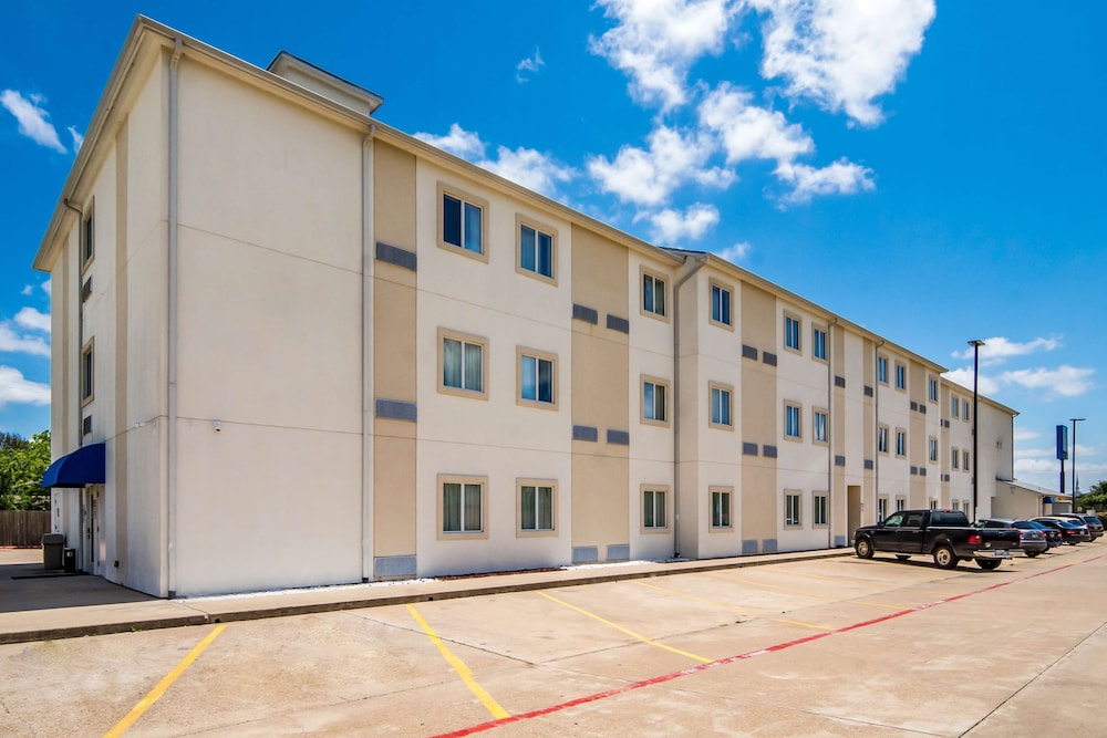 Motel6 Cleburne, TX 33/42