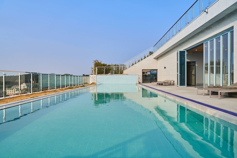 JN PARK Hotel 48/51