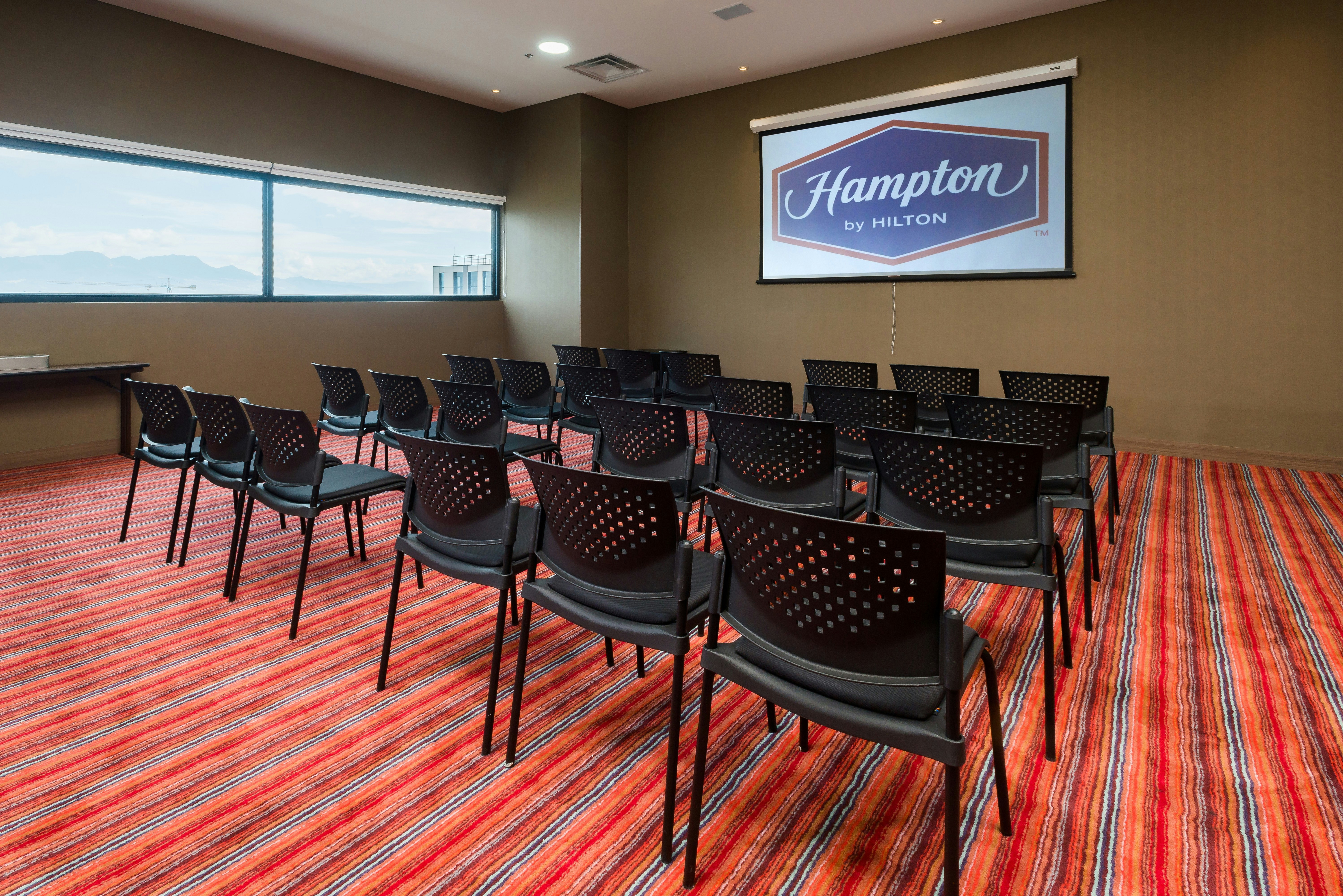 Hampton By Hilton Bogota Airport 40/44