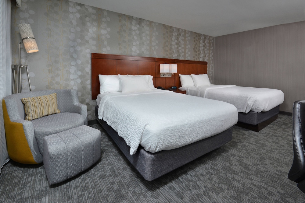 Courtyard by Marriott Beckley 13/64