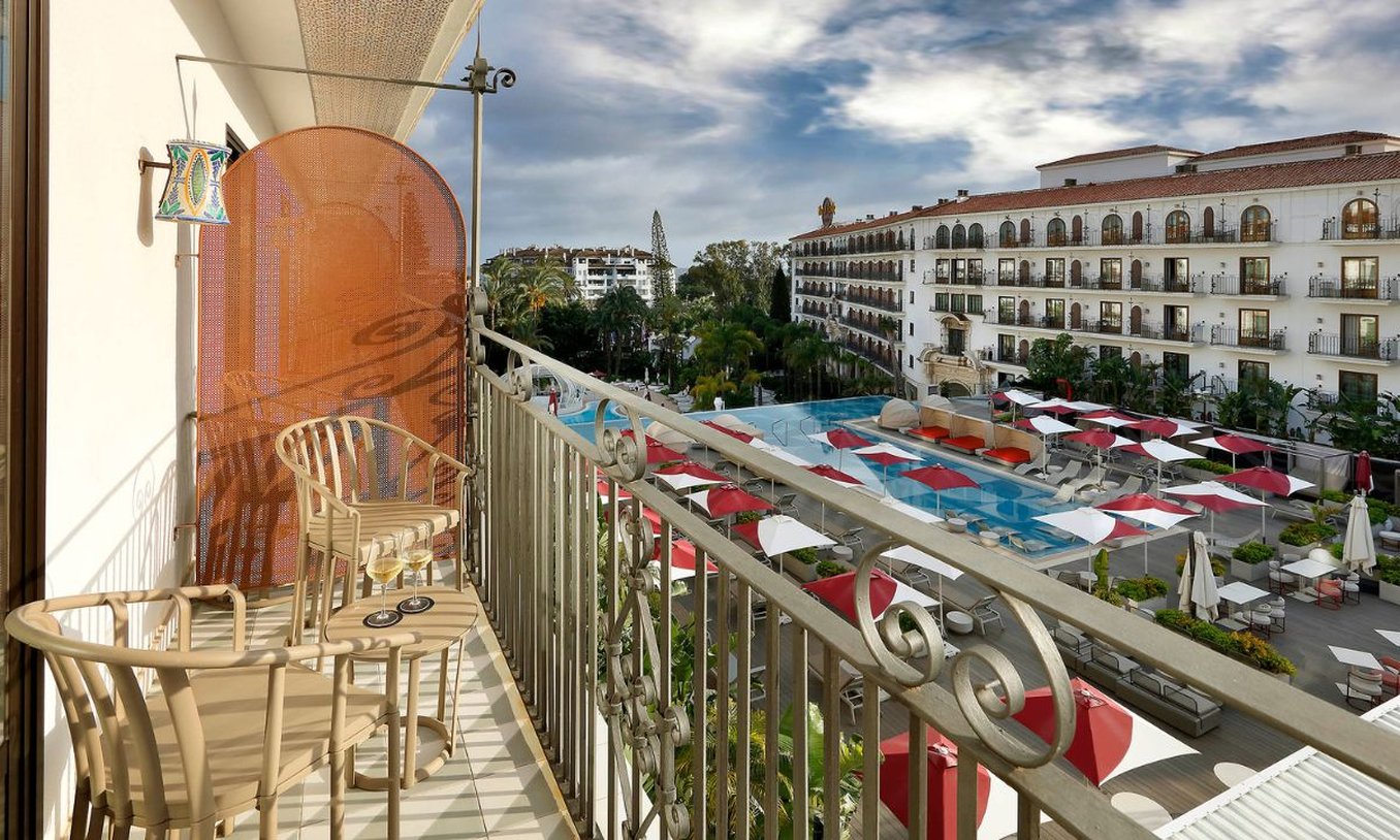 Hard Rock Hotel Marbella 40/50