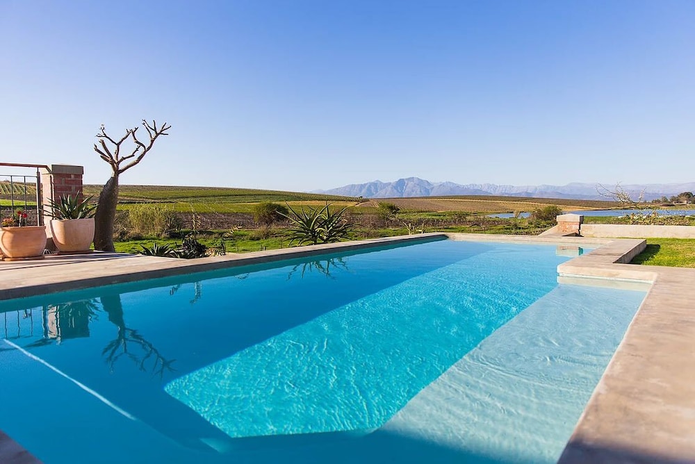 Vineyard Views Country House 24/50