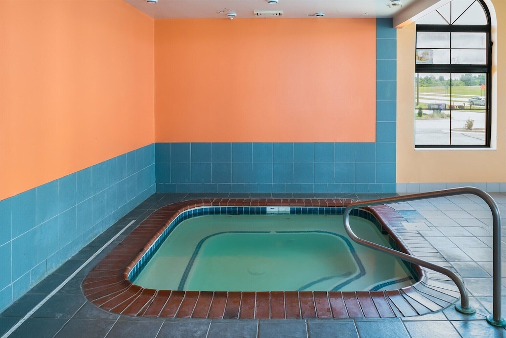 Motel6 Richmond, IN 30/40