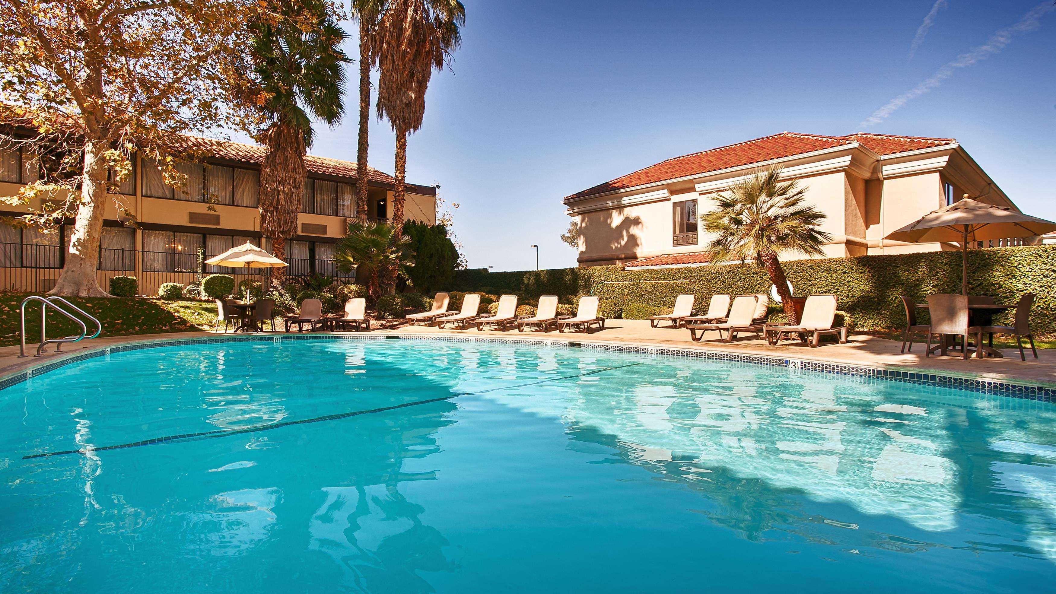 Valencia Inn 2/20
