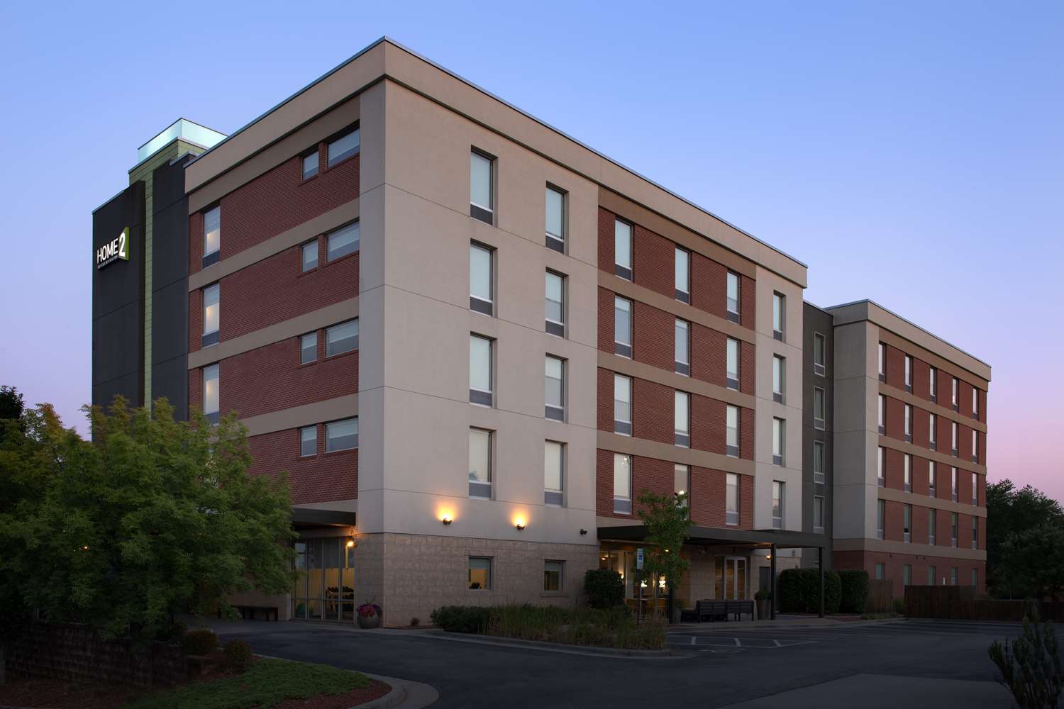 Home2 Suites by Hilton Greensboro Airport, NC 1/12