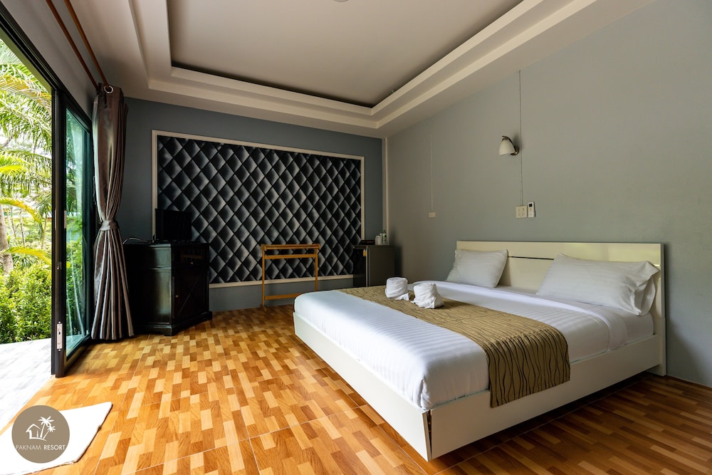Pak Nam Resort 11/50