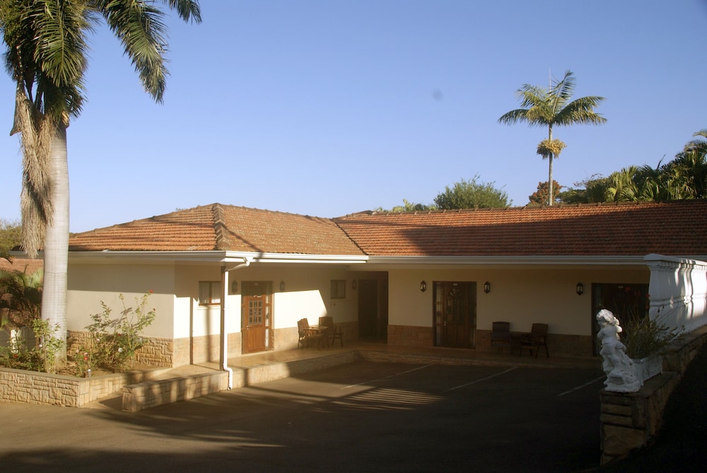 Albion Manor 8/39