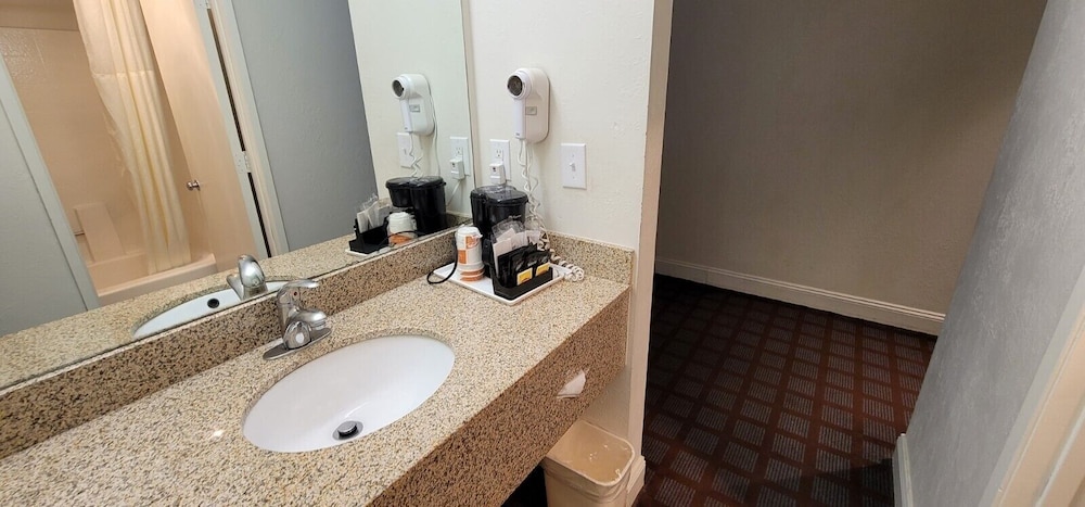 Quality Inn Mammoth Lakes 13/37