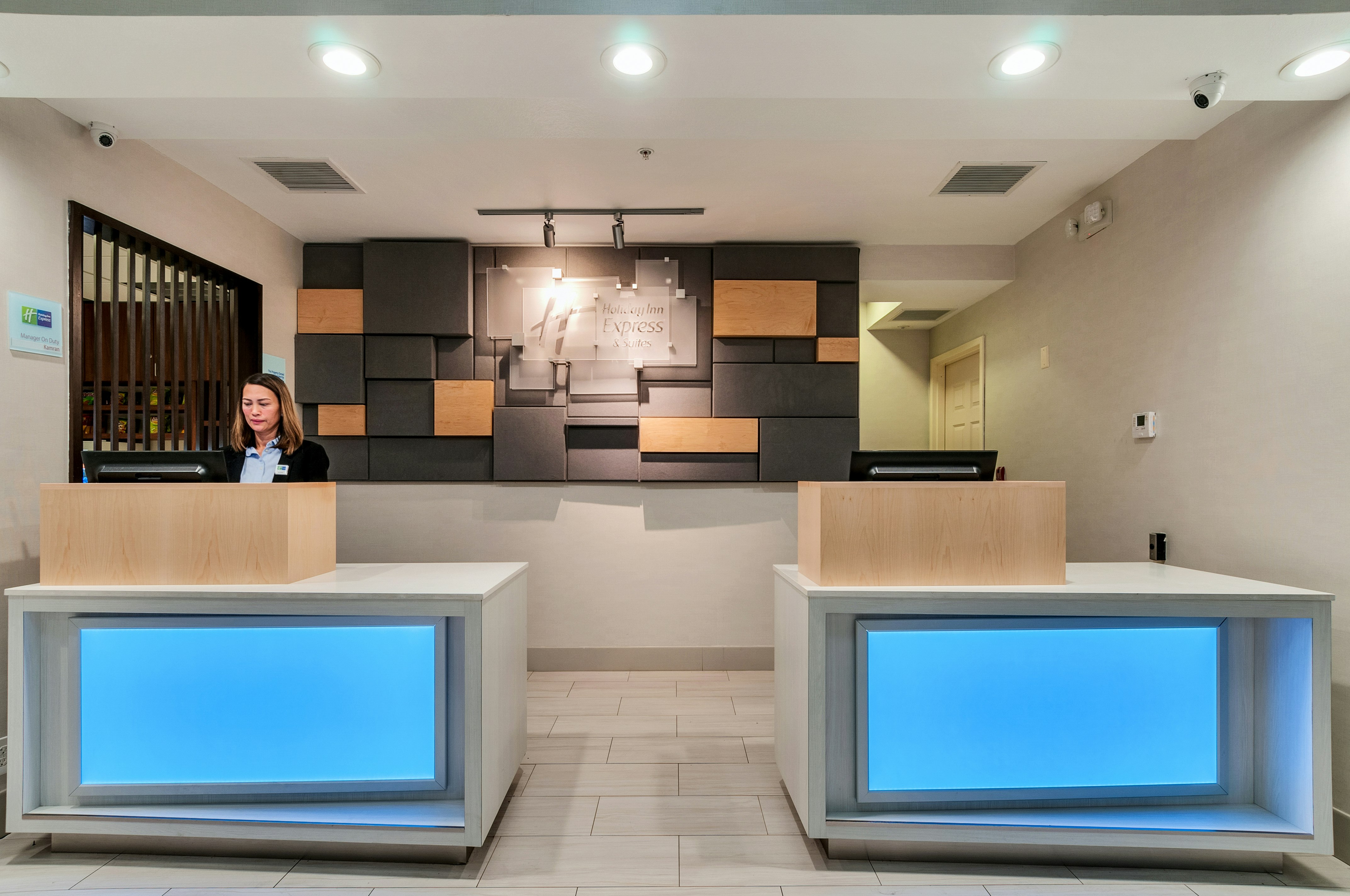 Holiday Inn Express Hotel And Suites Lake Elsinore 9/61