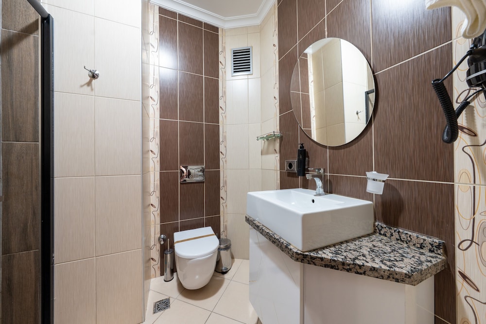 Rhiss Hotels Maltepe 50/50