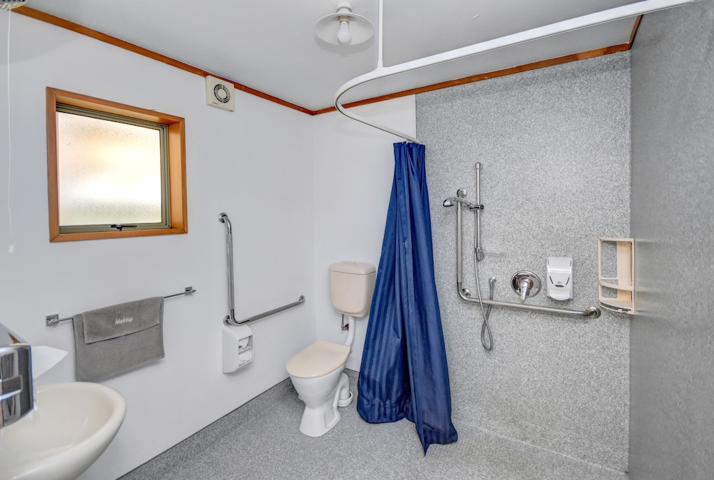 STUDIO, LARGE, ACCESSIBLE