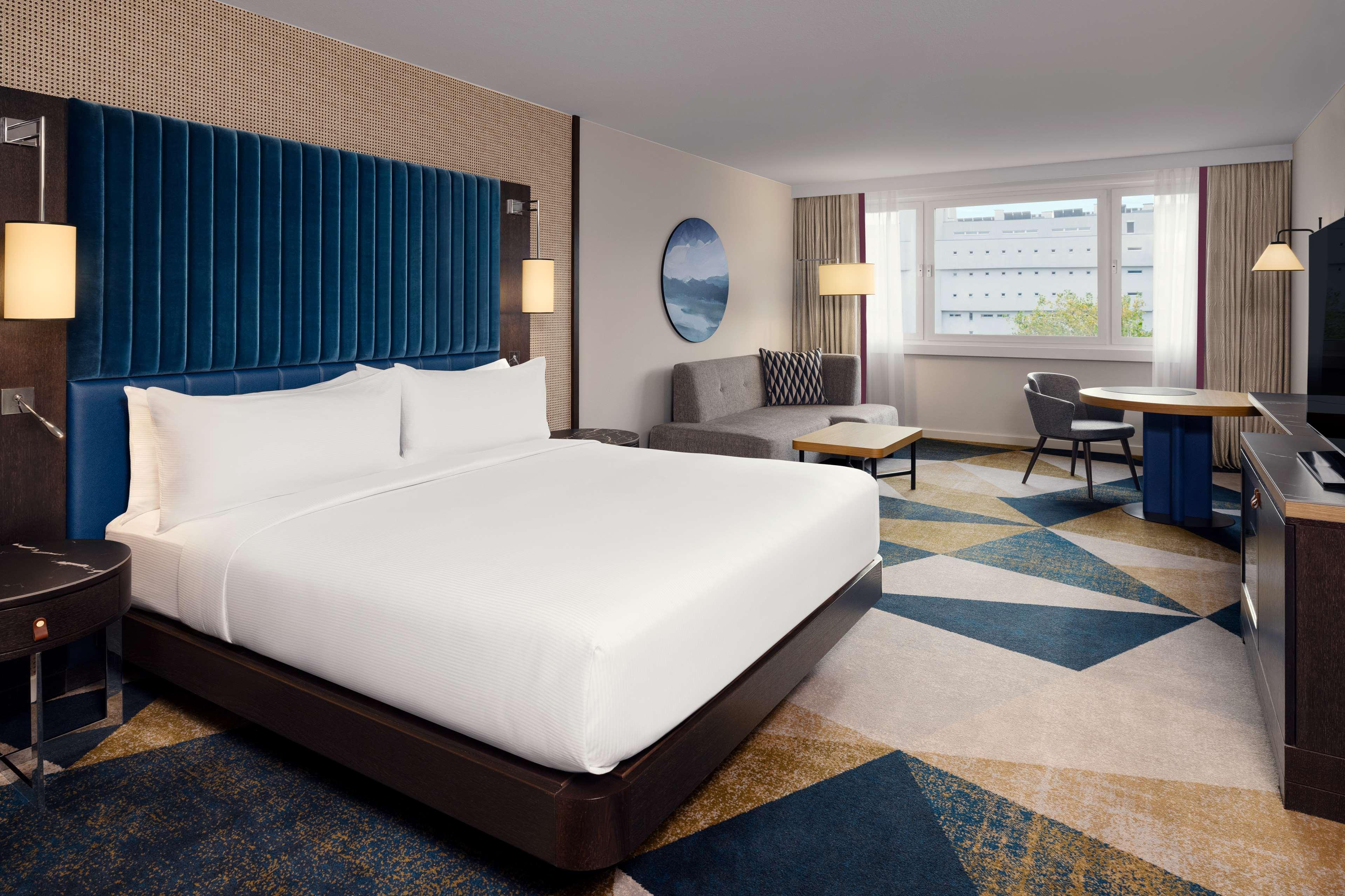 Renovated, Guest Room, King Bed