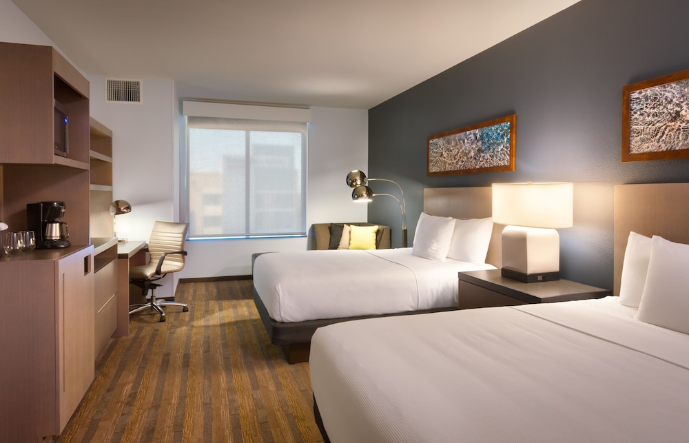 TOWER, SUITE, 2 QUEEN BEDS, SOFA