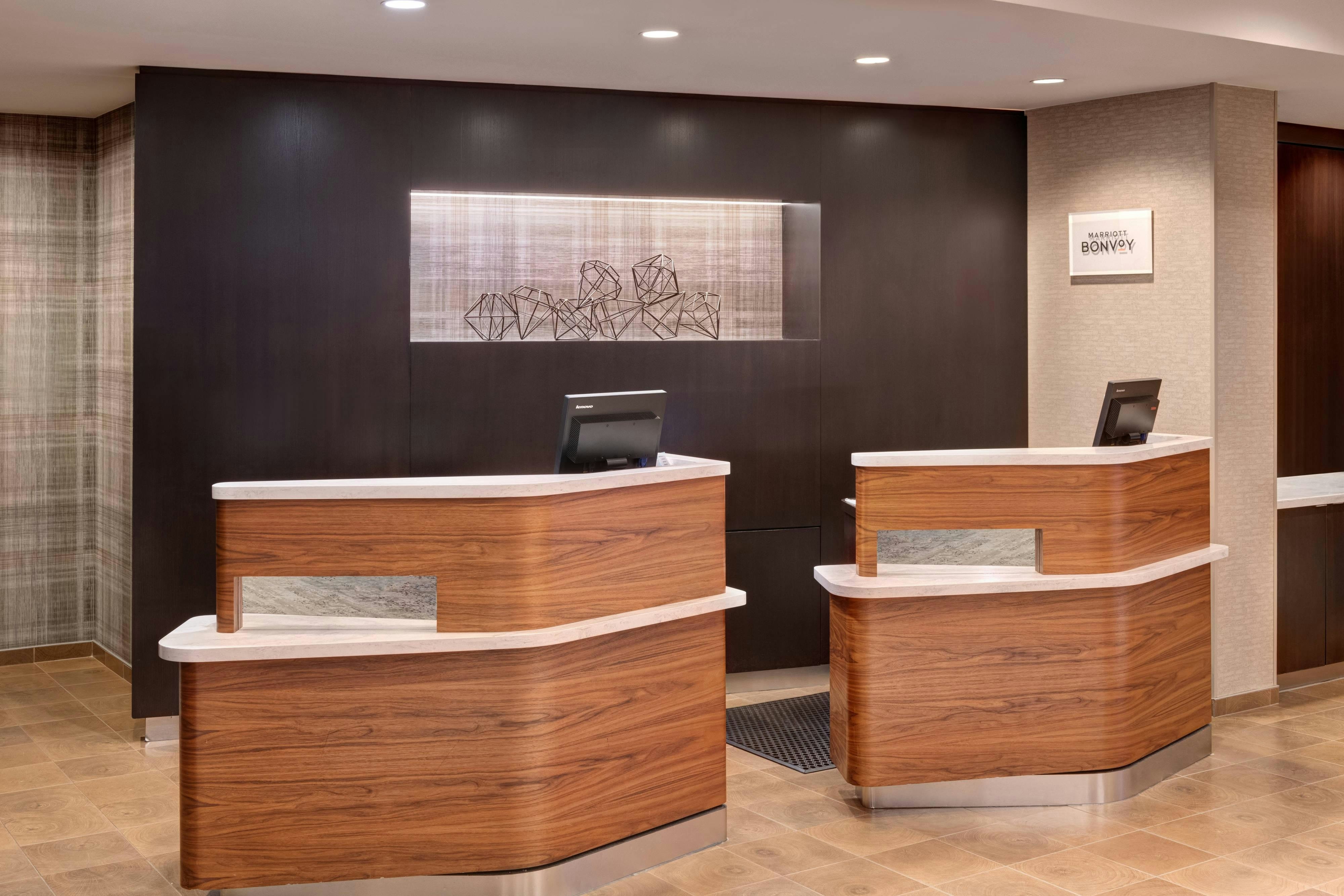 Lobby at Courtyard Pittsburgh Washington Meadow Lands, WASHINGTON - PA