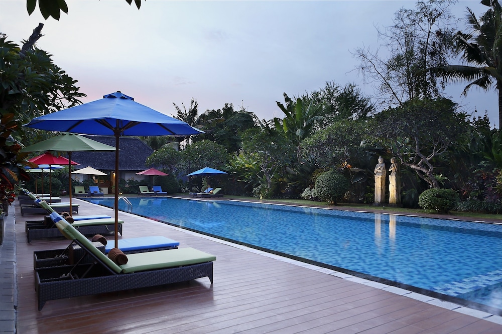 Hotel Santika Siligita Nusa Dua 30/50