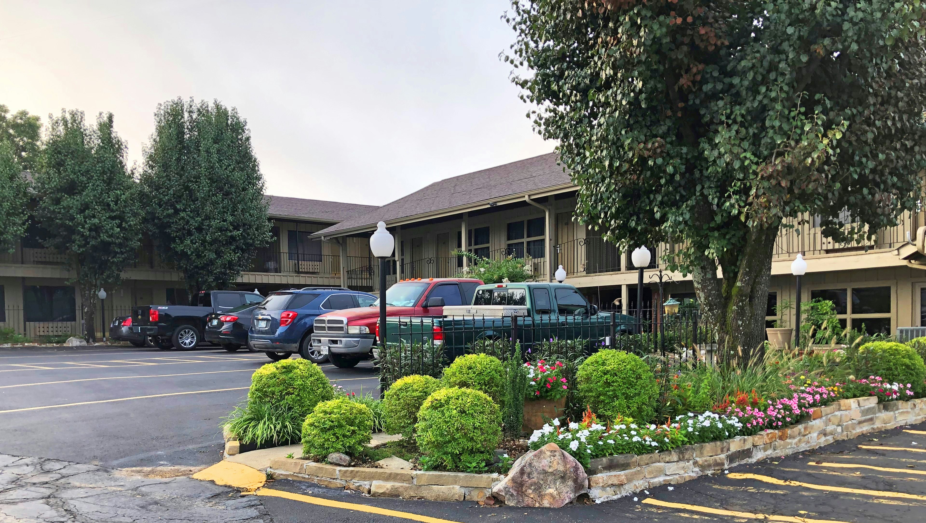 Charles Wesley Motor Lodge 44/51