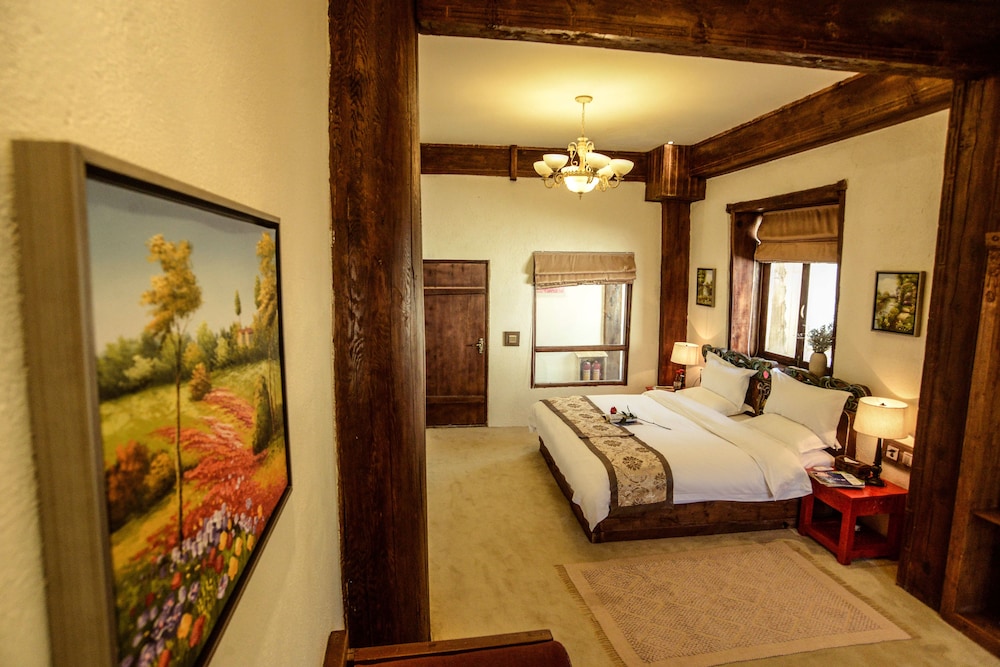 E-Outfitting Boutique Hotel Shangri-La 17/66