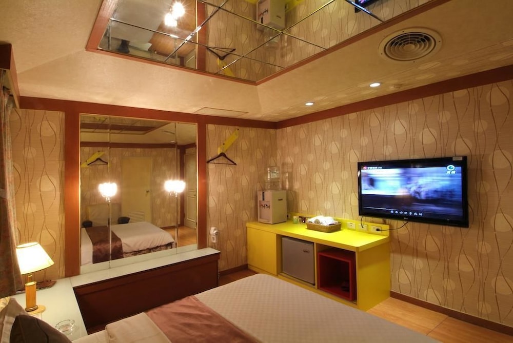 Benzmotel 14/17