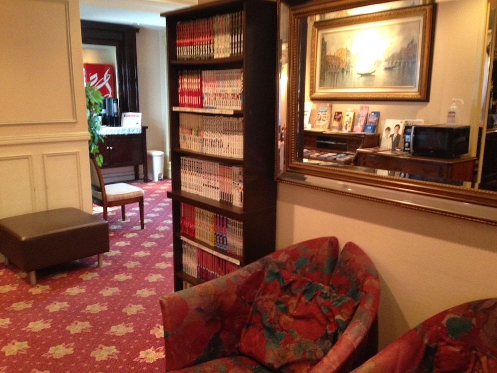 Creston Hotel 21/37