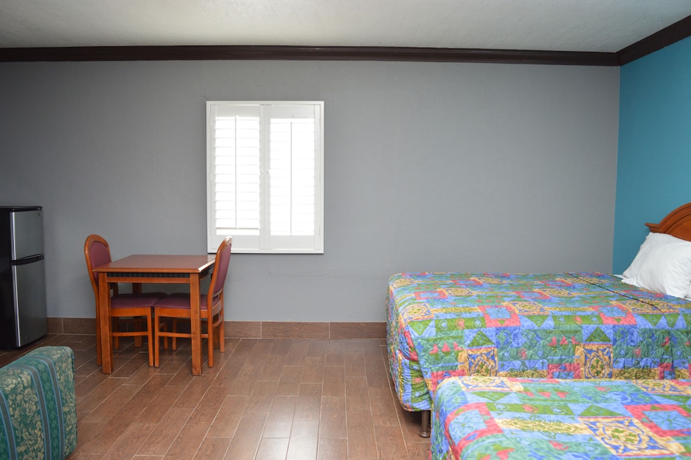 Eagle Inn Motel 18/35