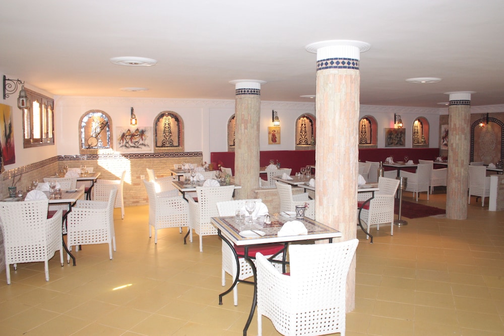 Pasta Plaza Hotel 27/39