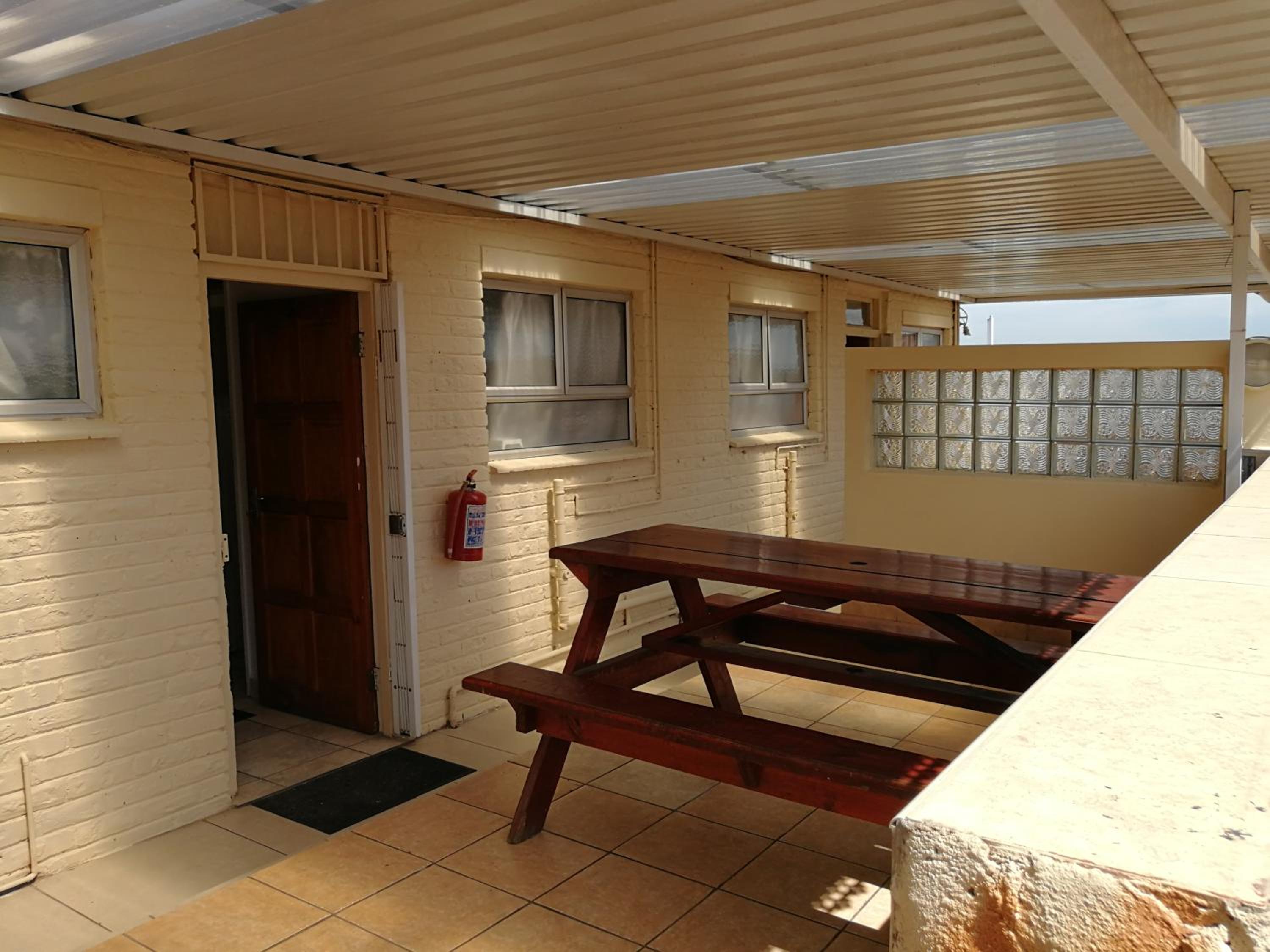 Bluff Accommodation - Aybriden Self-Catering 35/50